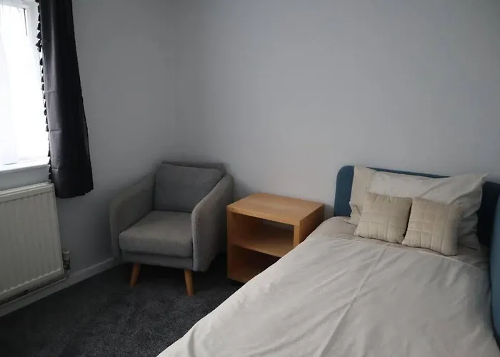 Charming 3Bed Home In High Barnet